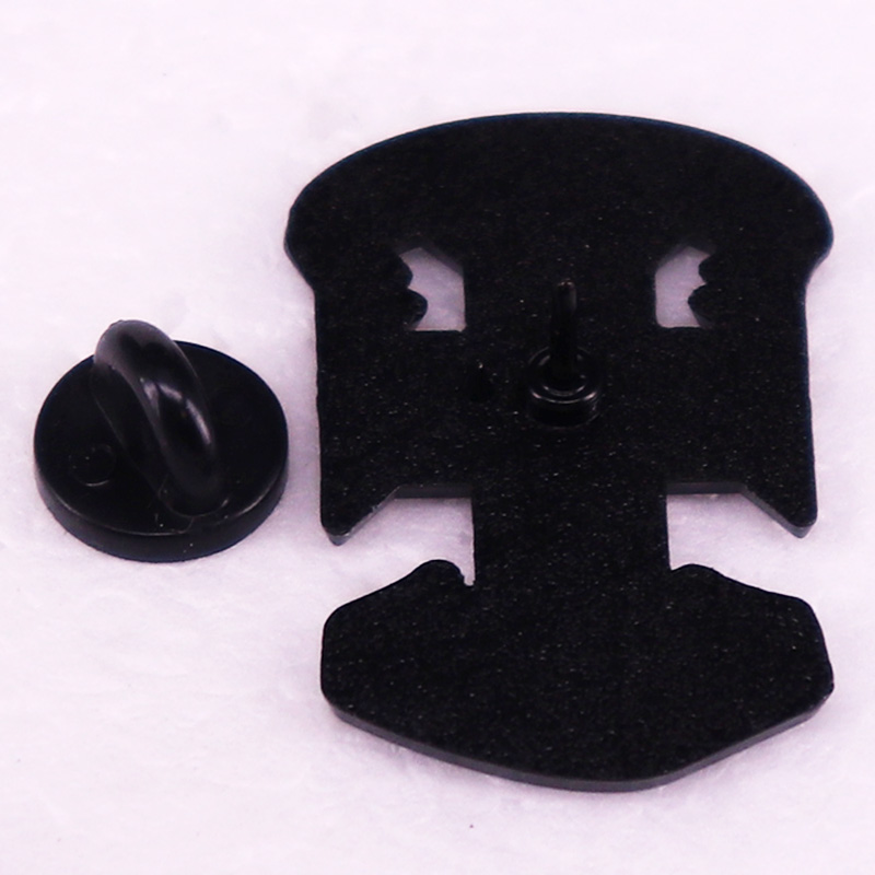 Pin de esmalte con insignia de - Paradise Jewelry & Watches Dolphin Mall reseña y precio
